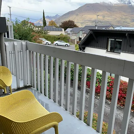 Wakatipu View Apartments Queenstown Exterior photo